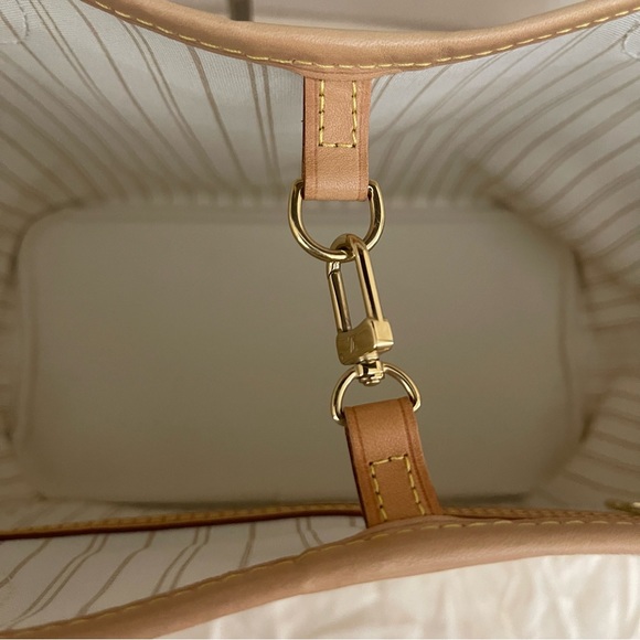 Louis Vuitton Neverfull MM Damier Azur - Picture 13 of 16